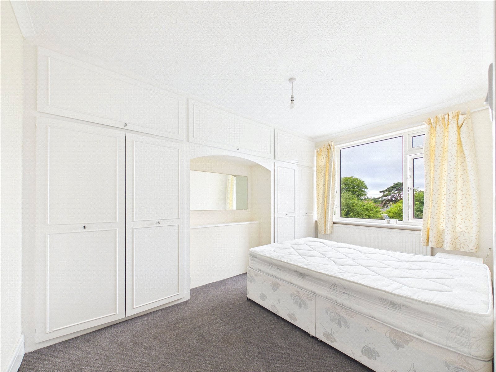 House Lodge Causeway in Bristol