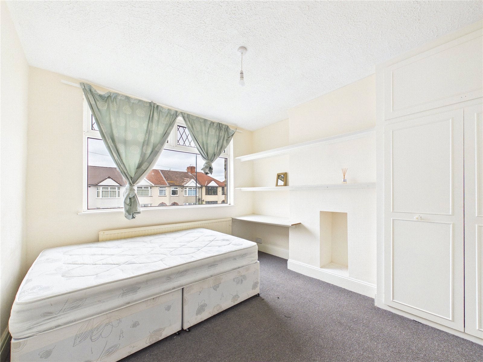 House Lodge Causeway in Bristol