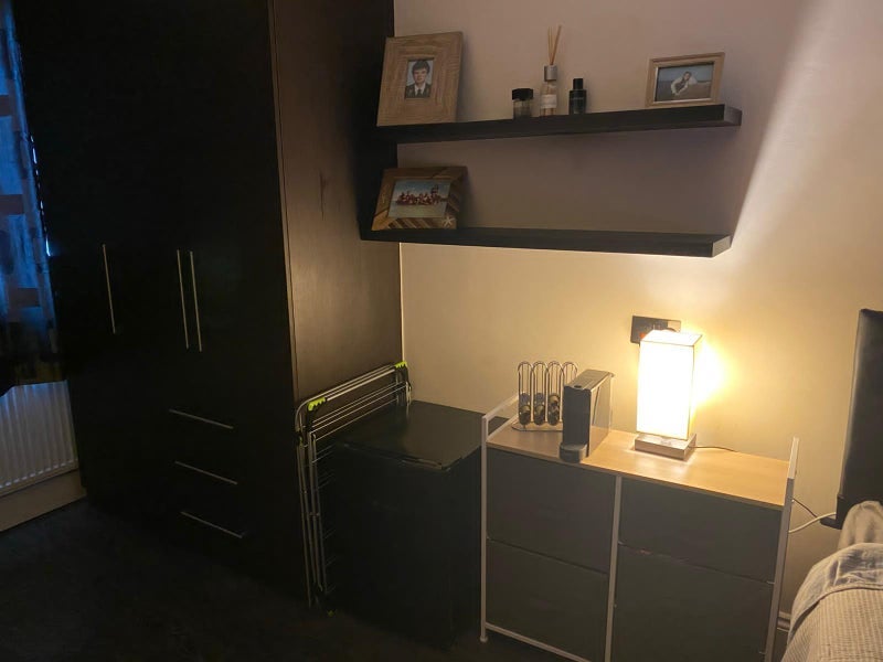 Room Malmesbury Road in Greater London