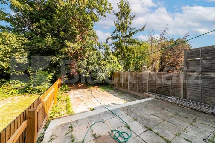 House Iverson Road in Greater London