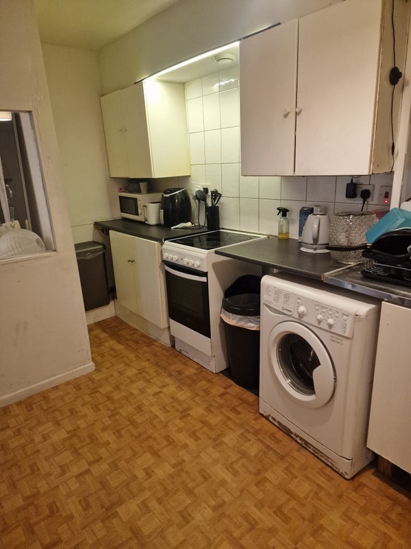 Room Hanbury Street in Greater London