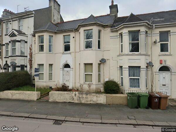 Flat Lipson Vale in Plymouth