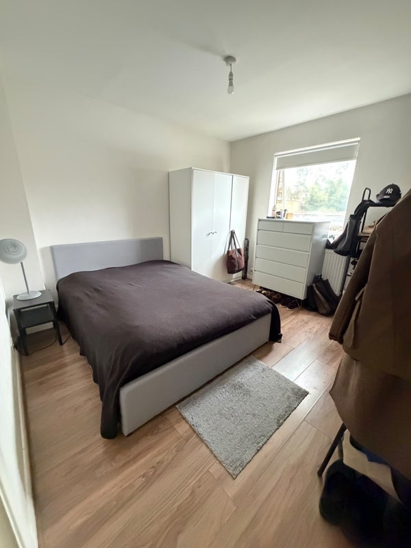Room Upper Street in Greater London