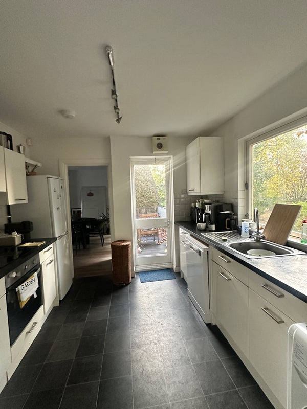 Room Upper Street in Greater London
