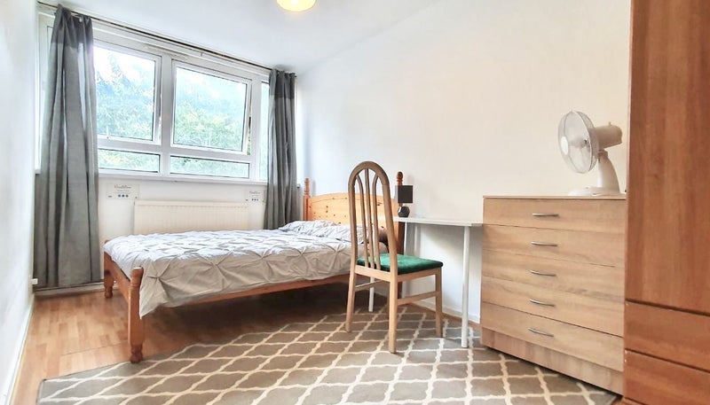 Room Warner Terrace in Greater London