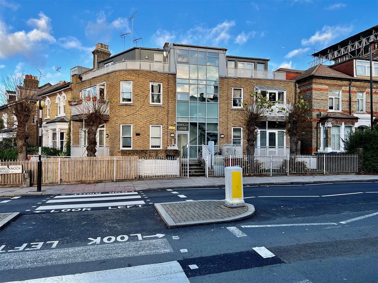 Flat Lady Margaret Road in Greater London