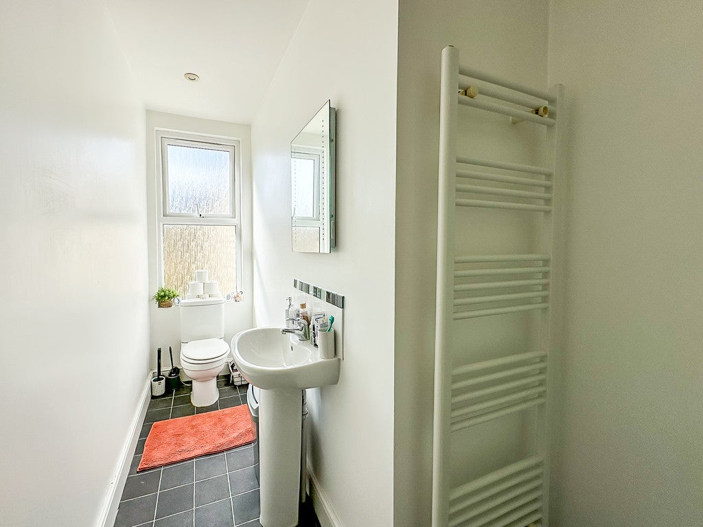 Room Newmarket Road (shared-use path) in Cambridge