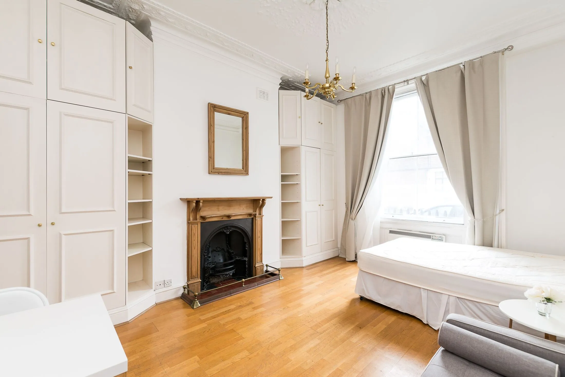 Flat Oakley Street in Greater London
