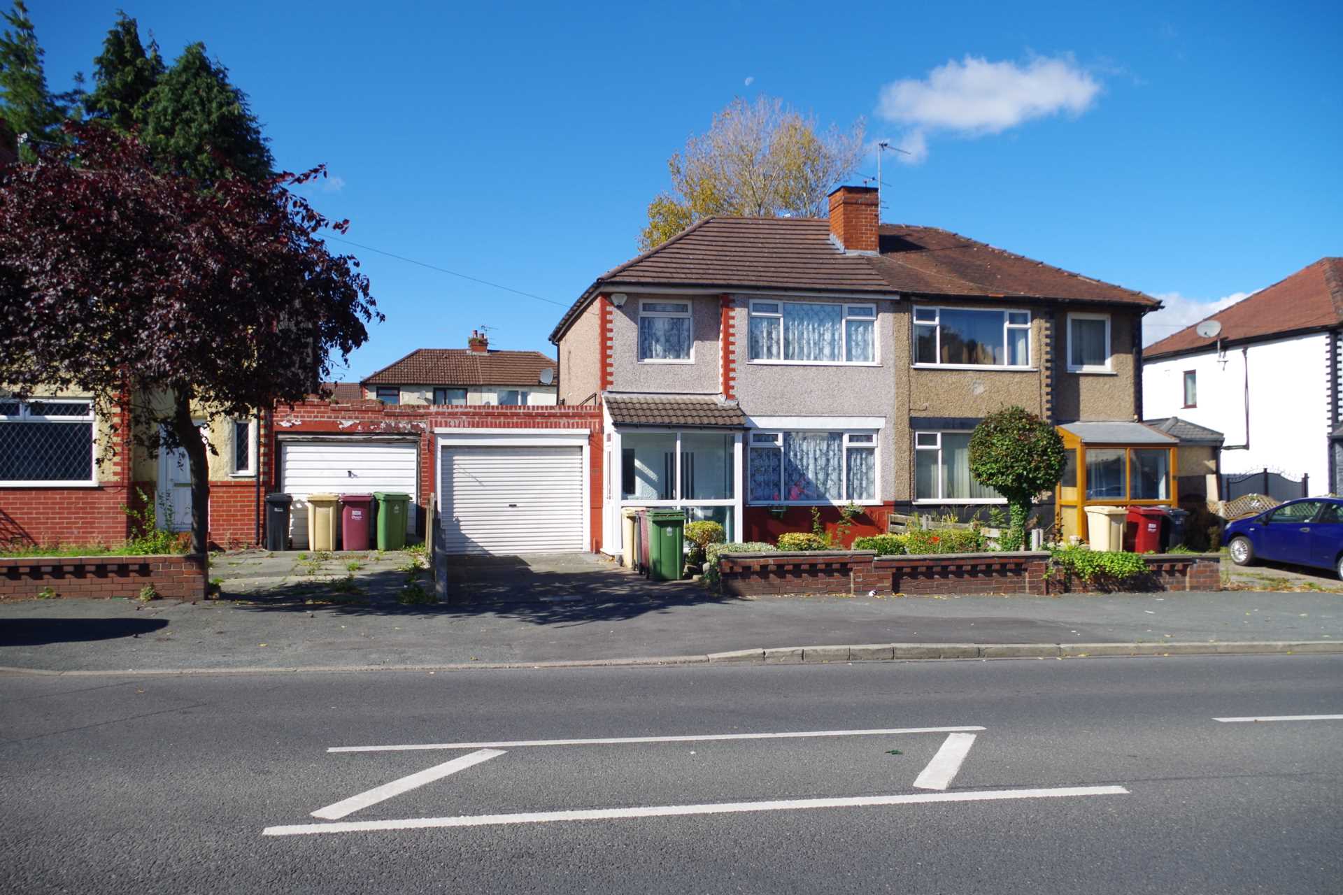 House Bradford Road in Farnworth