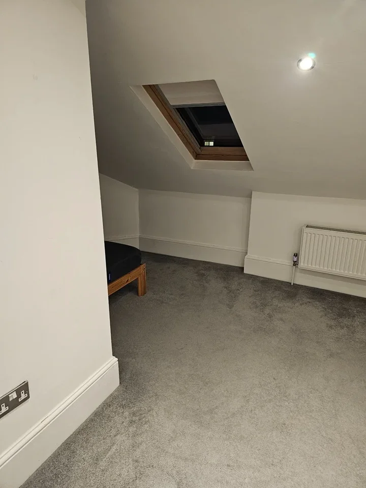 Flat Parkhurst Road in Greater London