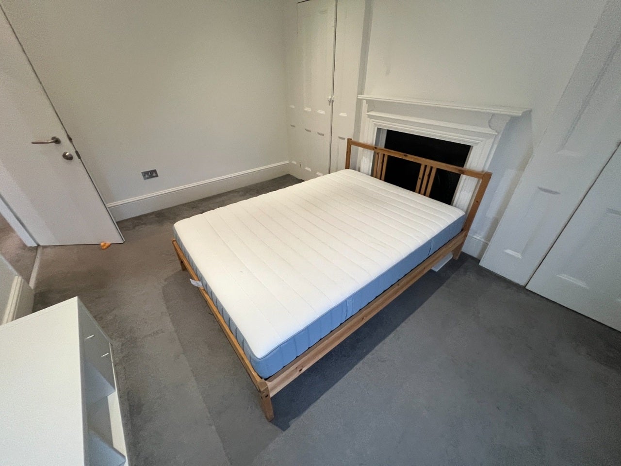 Flat Parkhurst Road in Greater London