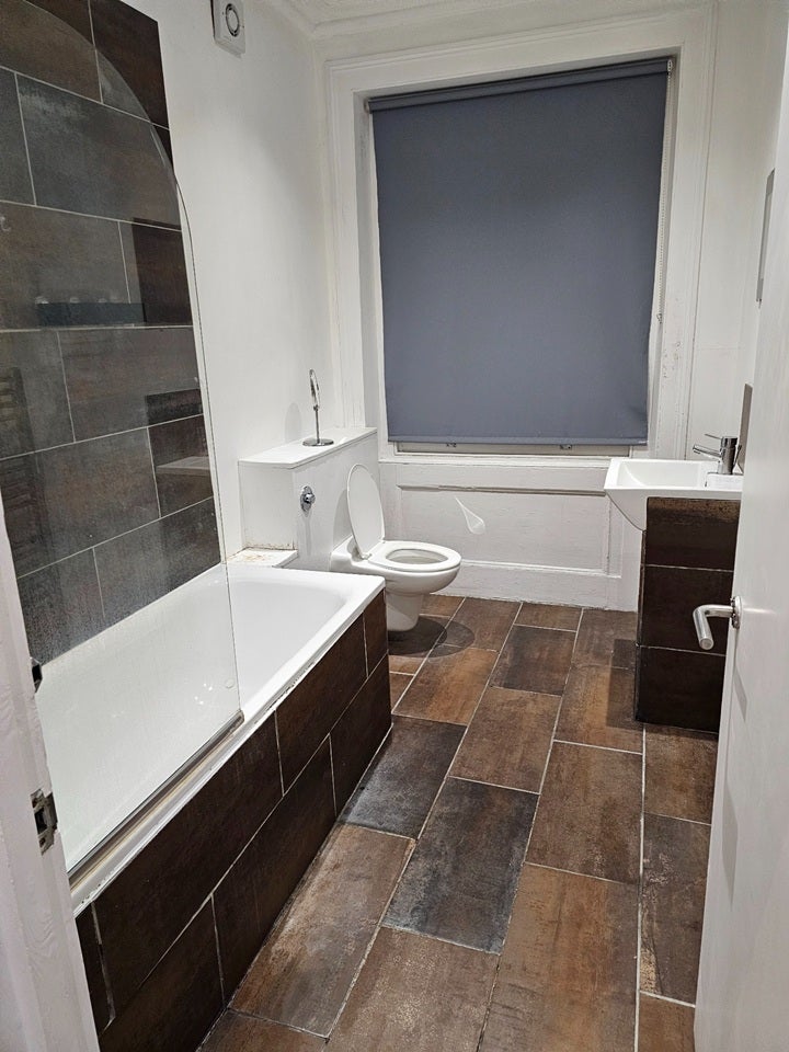 Flat Parkhurst Road in Greater London