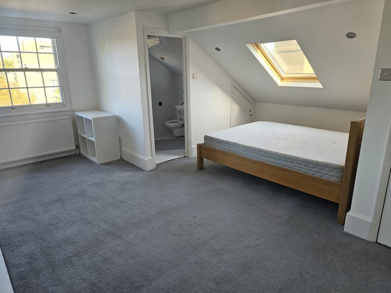 Flat Parkhurst Road in Greater London