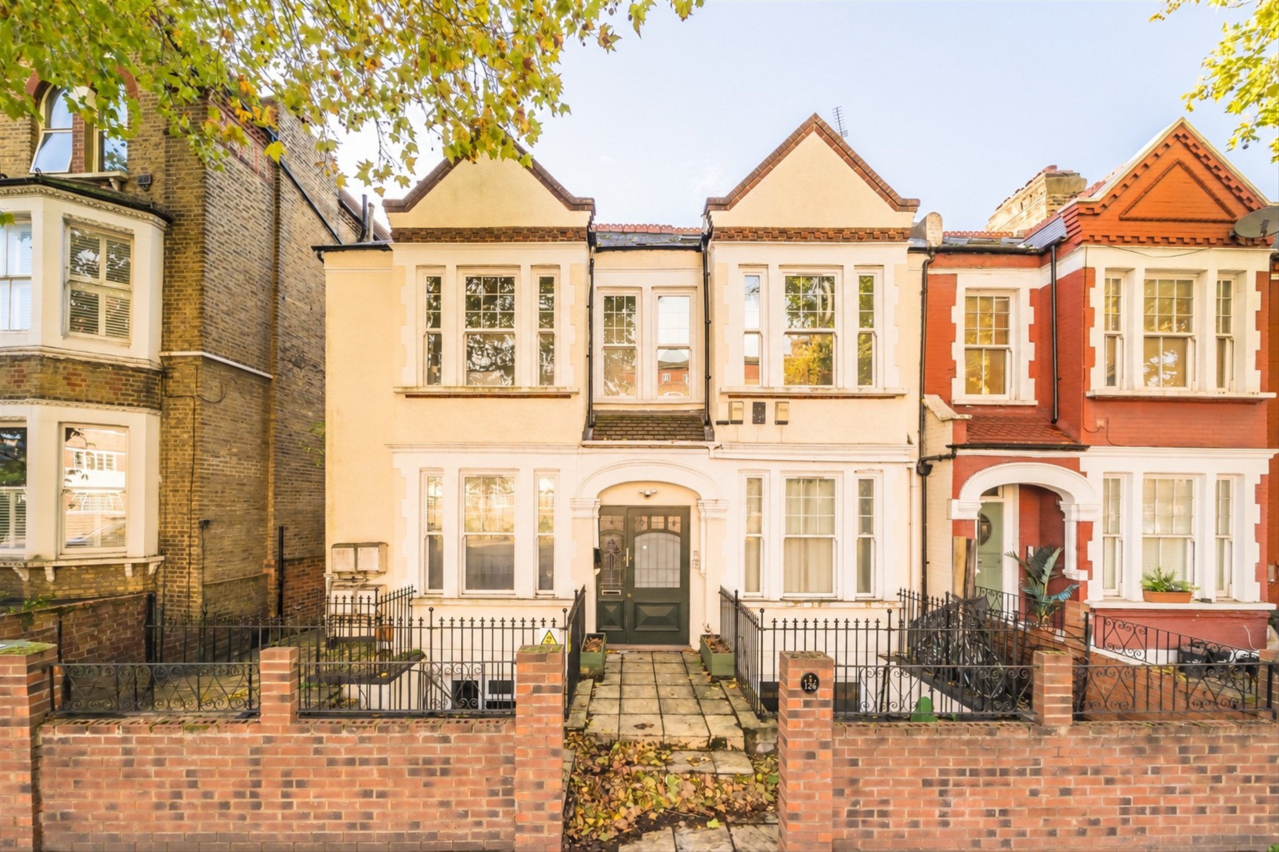 Flat Cavendish Road in Greater London