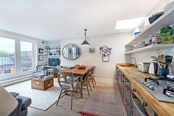 Flat Hammersmith Grove in Greater London
