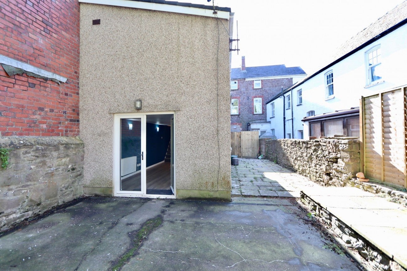 House Frogmore Street in Abergavenny