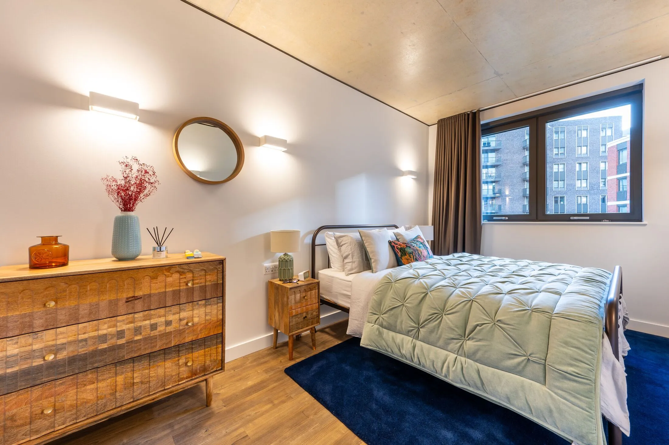 Flat Wrottesley Road in Greater London