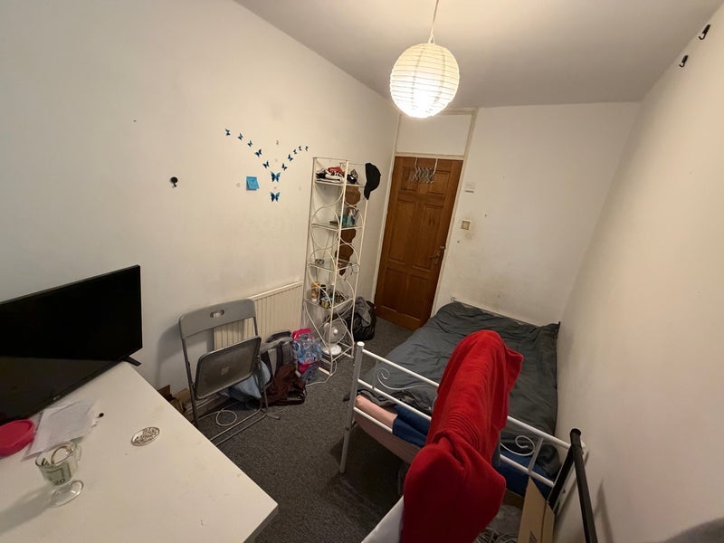 Room Mile End Road in Greater London