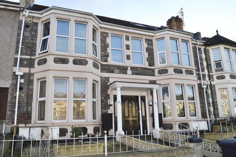 Flat Fishponds Road in Bristol