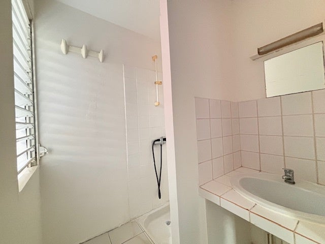 Appartement Rond-Point de Moudong à Baie-Mahault
