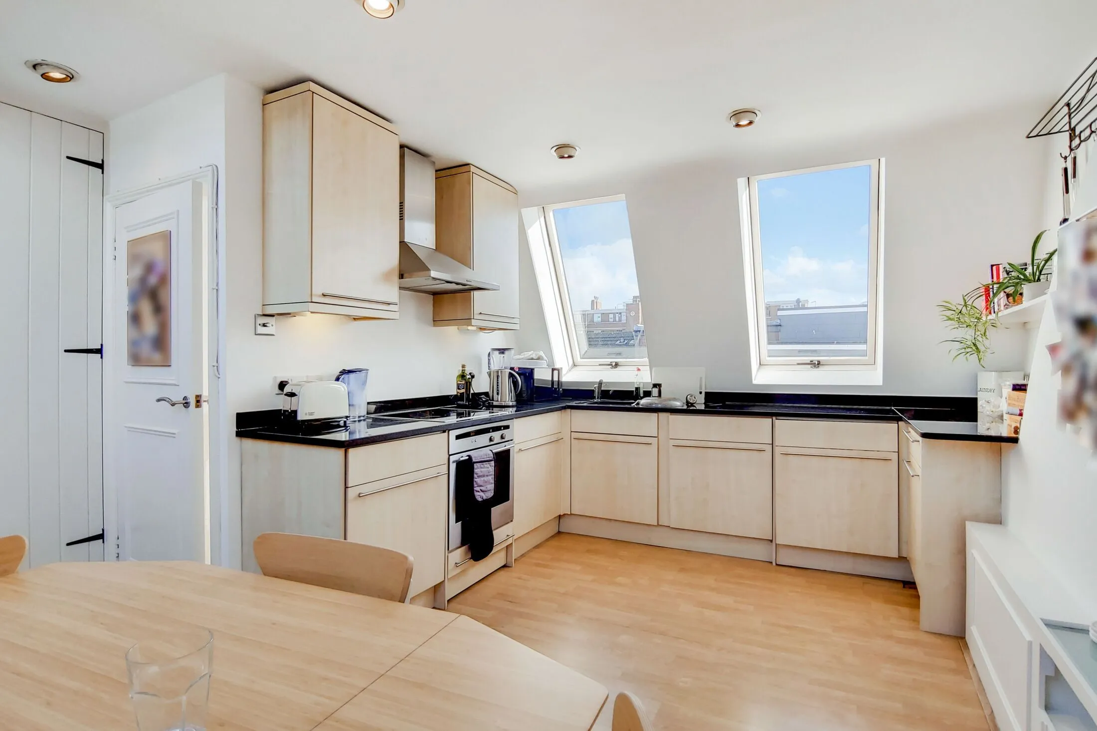 Flat Burnthwaite Road in Greater London