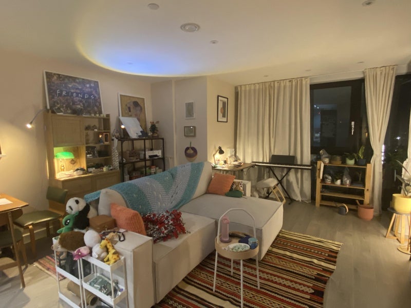 Room Station Road in Greater London