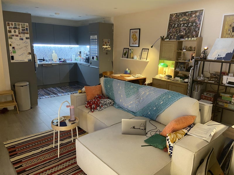 Room Station Road in Greater London