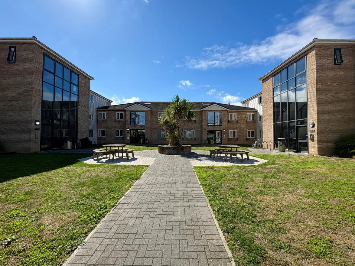 Flat Chichester Close in Rainham