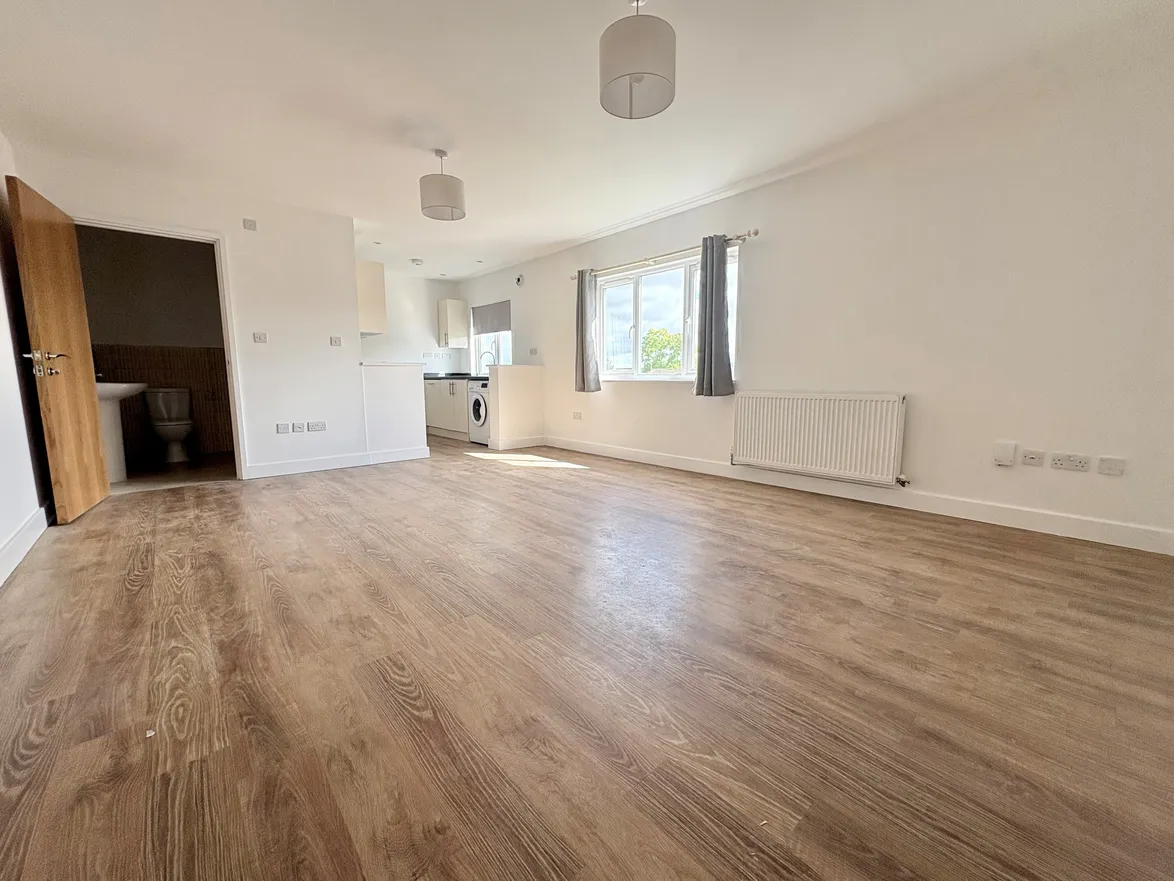 Flat Chichester Close in Rainham