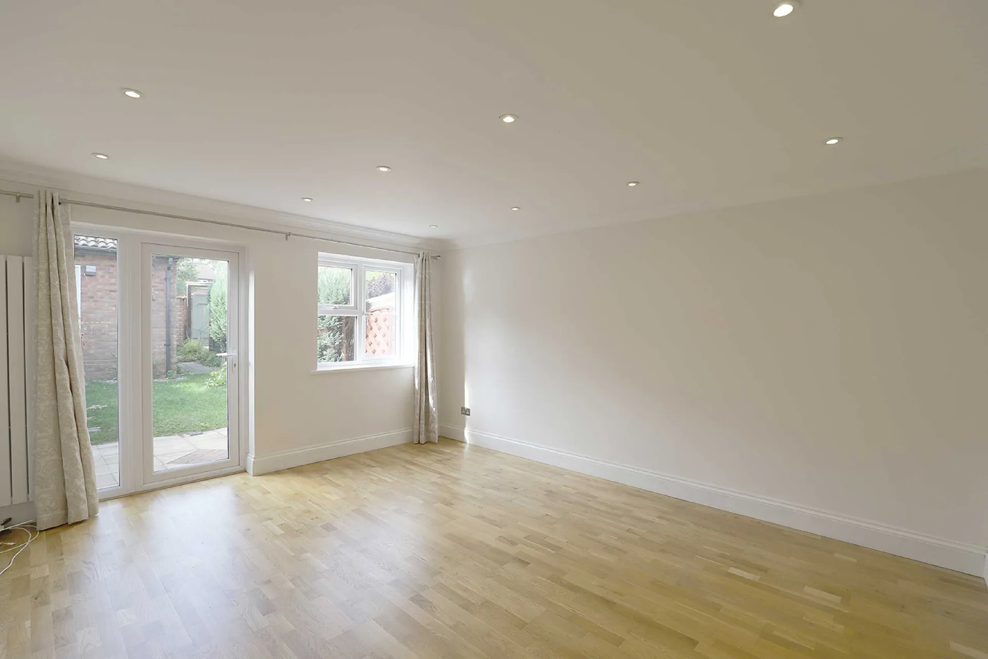 Flat Runcie Close in Sandridge