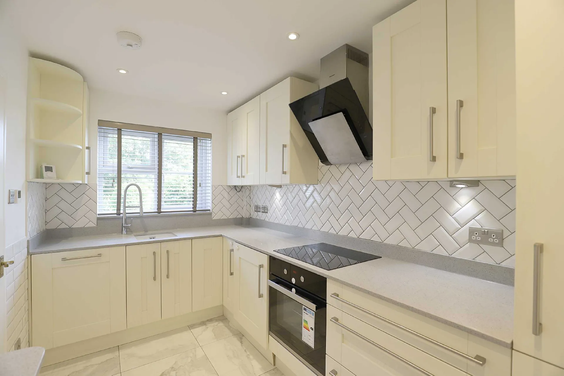 Flat Runcie Close in Sandridge