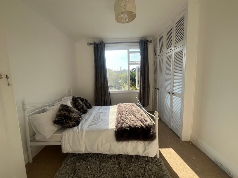 Room Gamlen Road in Greater London