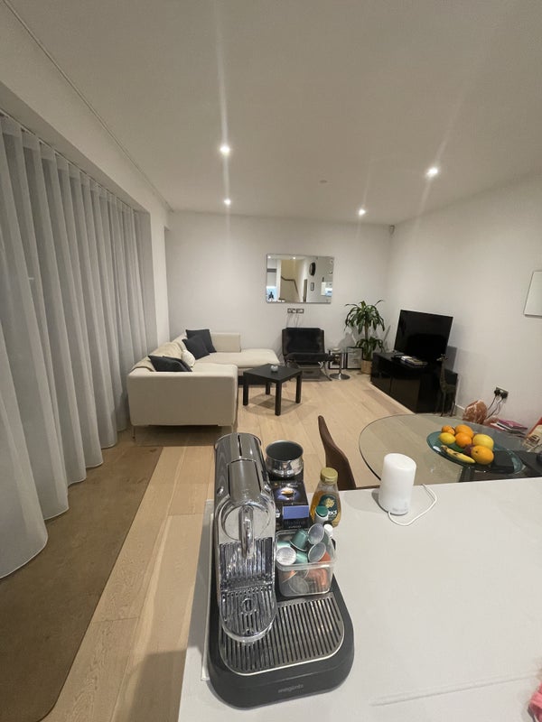 Room Westcote Road in Greater London