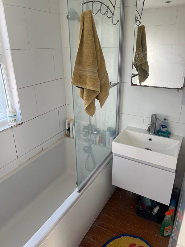 Room All Saints Road in Greater London