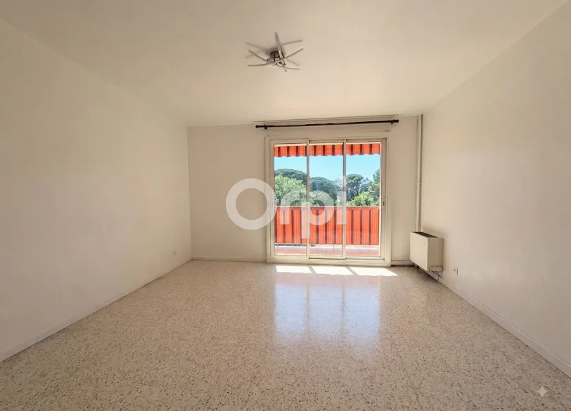 Flat Vieux Chemin de Sainte-Musse in Toulon