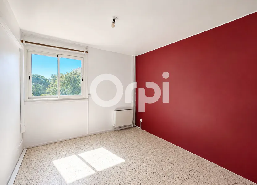 Flat Vieux Chemin de Sainte-Musse in Toulon