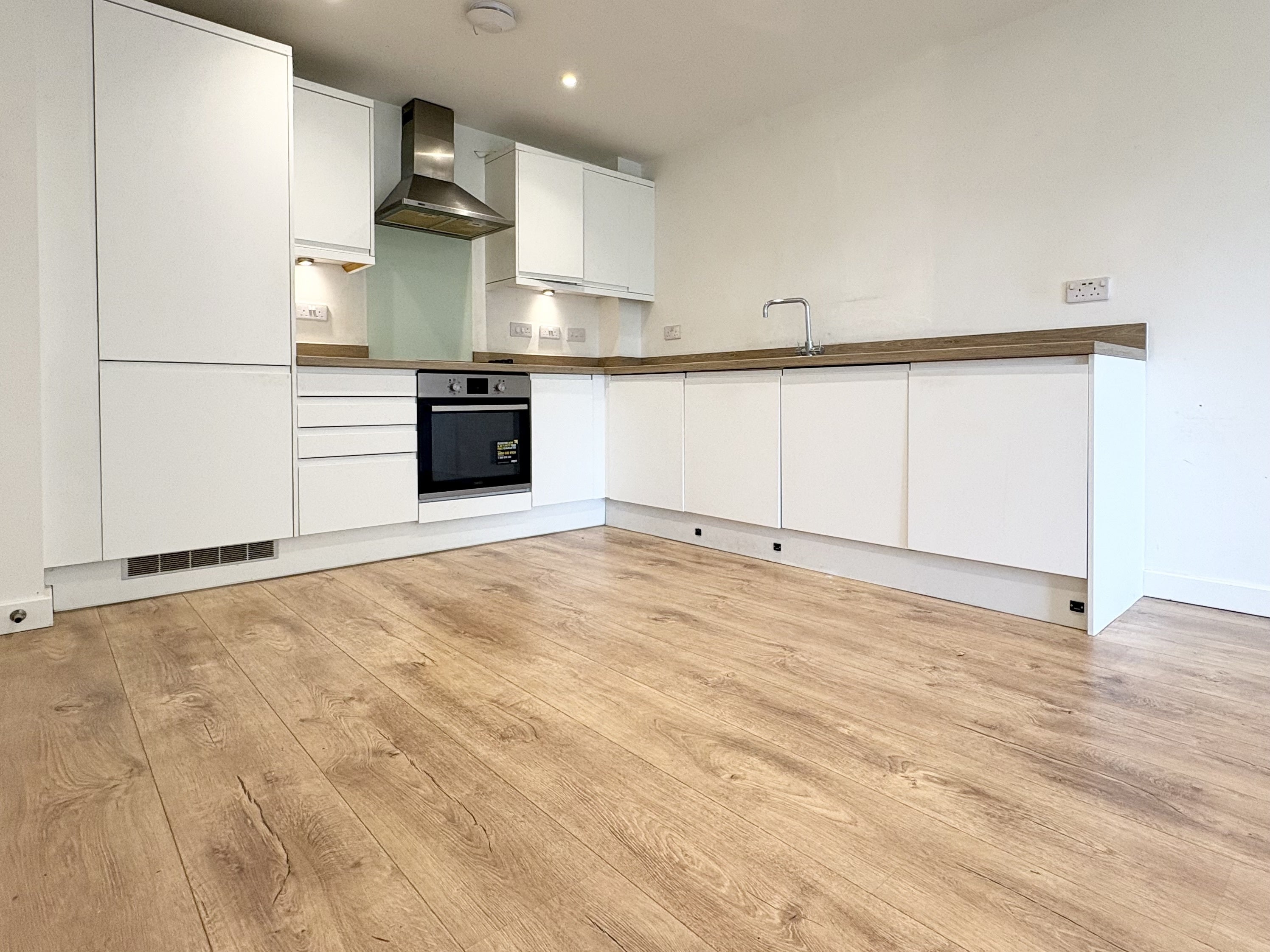 Flat Ashton Rise in Bristol