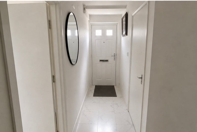 Room Wanless Road in Greater London