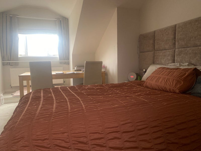 Room Wheeleys Road in Birmingham