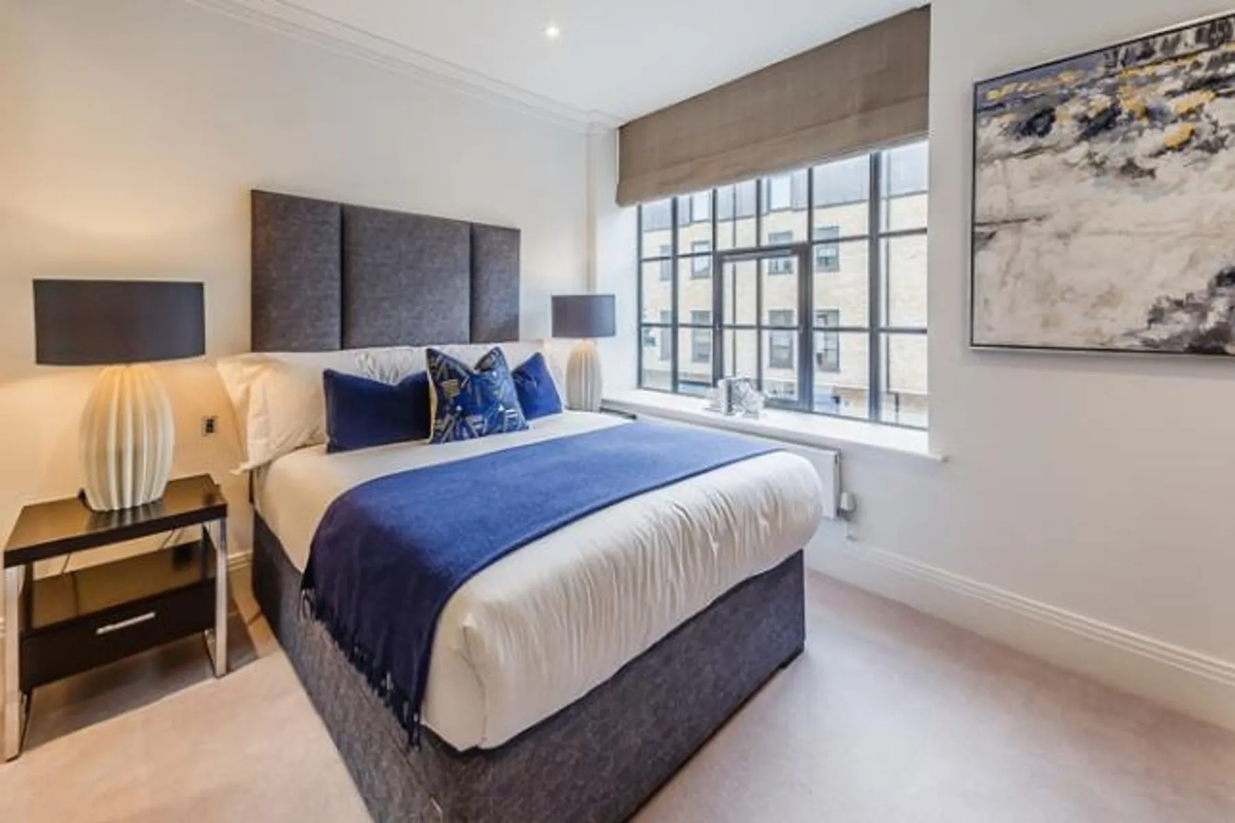 Flat Rainville Road in Greater London