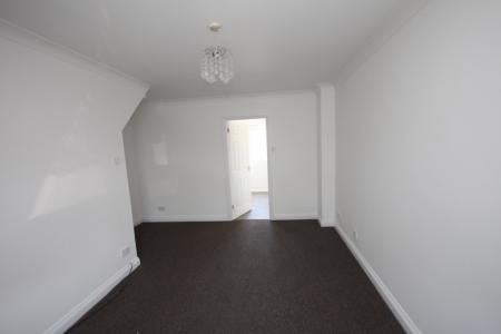 House Villiers Close in Luton