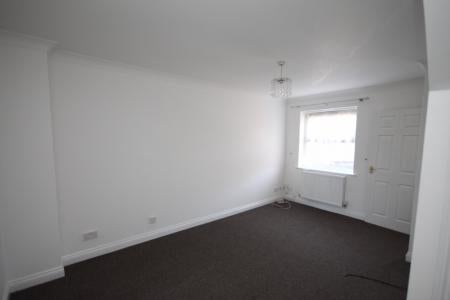 House Villiers Close in Luton