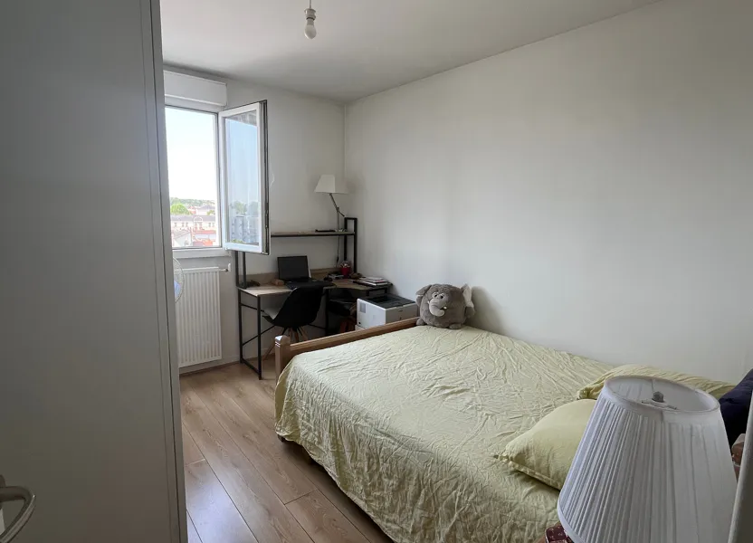 Flat Rue Arlette Rémia-Coudron in Reims