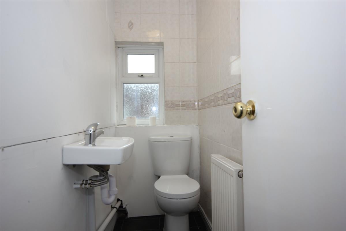 Room Ukraine Road in Salford