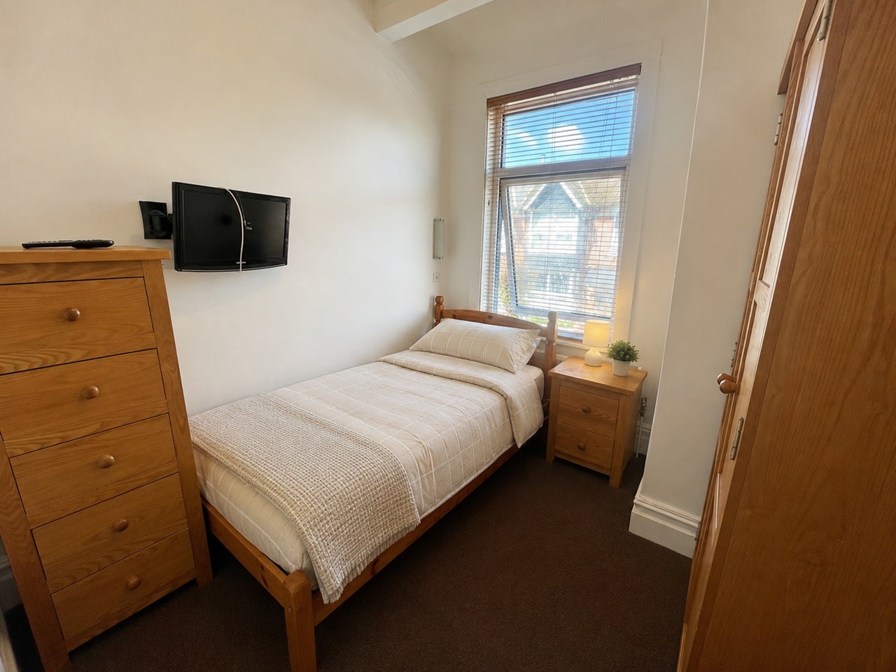 Room Festing Grove in Portsmouth