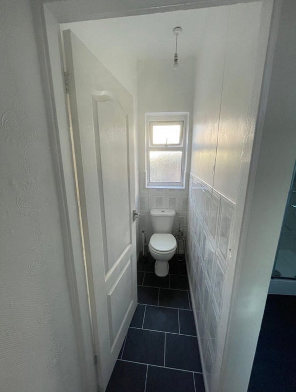 Room Sophie Road in Nottingham