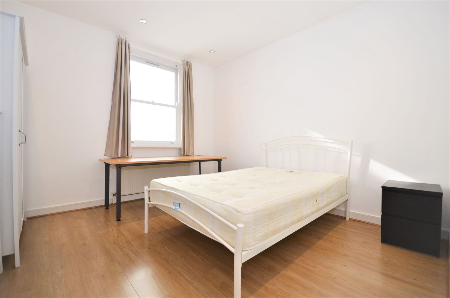 Flat Frampton Street in City of Westminster