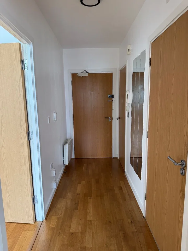 Flat Chalvey Road East in Slough
