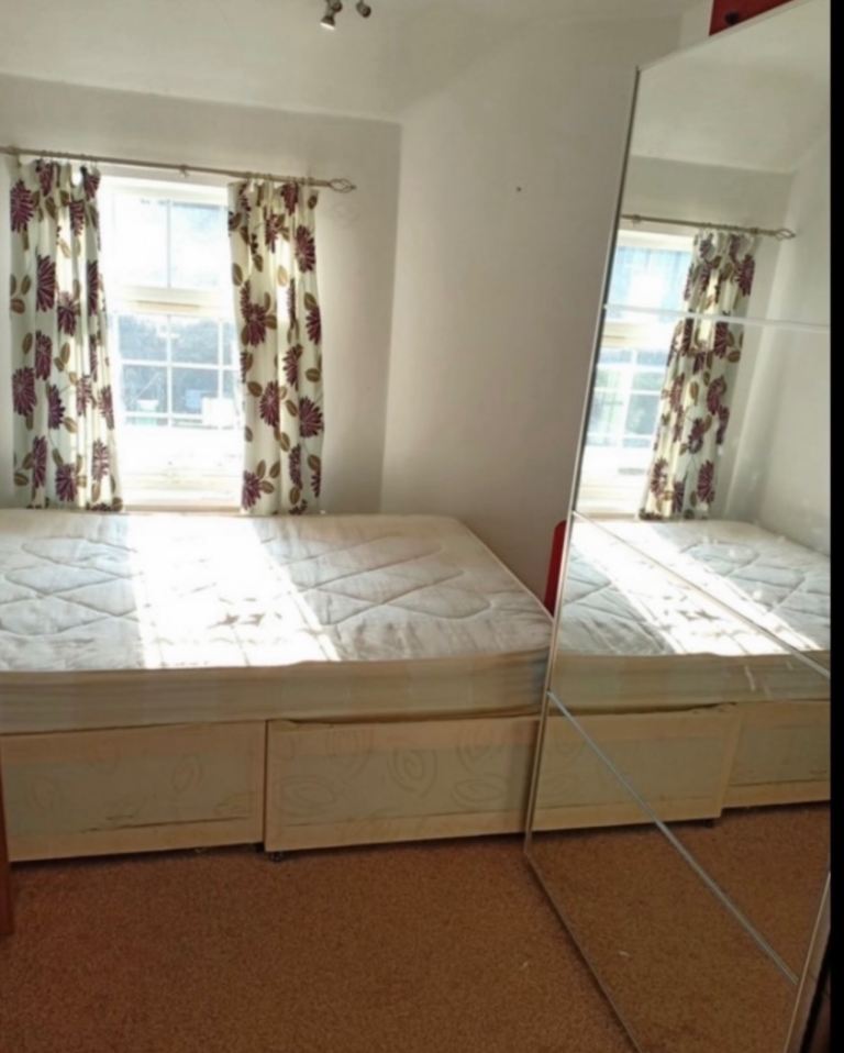 Room Orchard Road in Greater London
