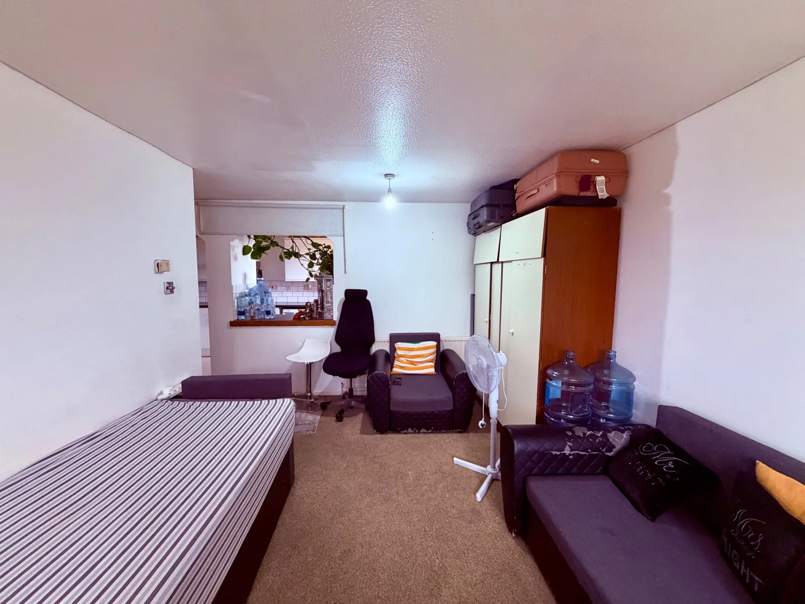 Flat Pempath Place in Greater London